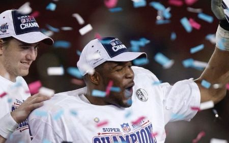 Michael Strahan played for the Giants for 15 years.